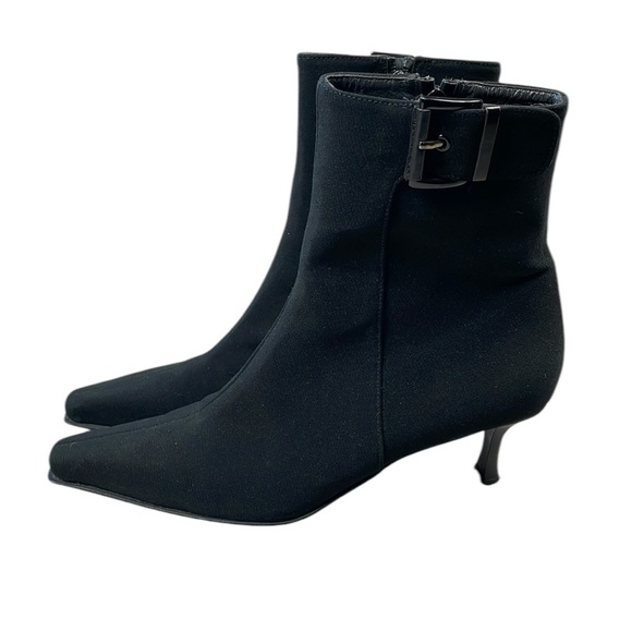 Stuart Weitzman Buckle Kitten Heel Ankle Boots Pointed Toe Witchy Black Sz 8.5 N - Picture 1 of 13